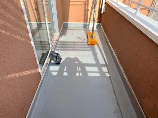 バルコニー施工前R施工前
